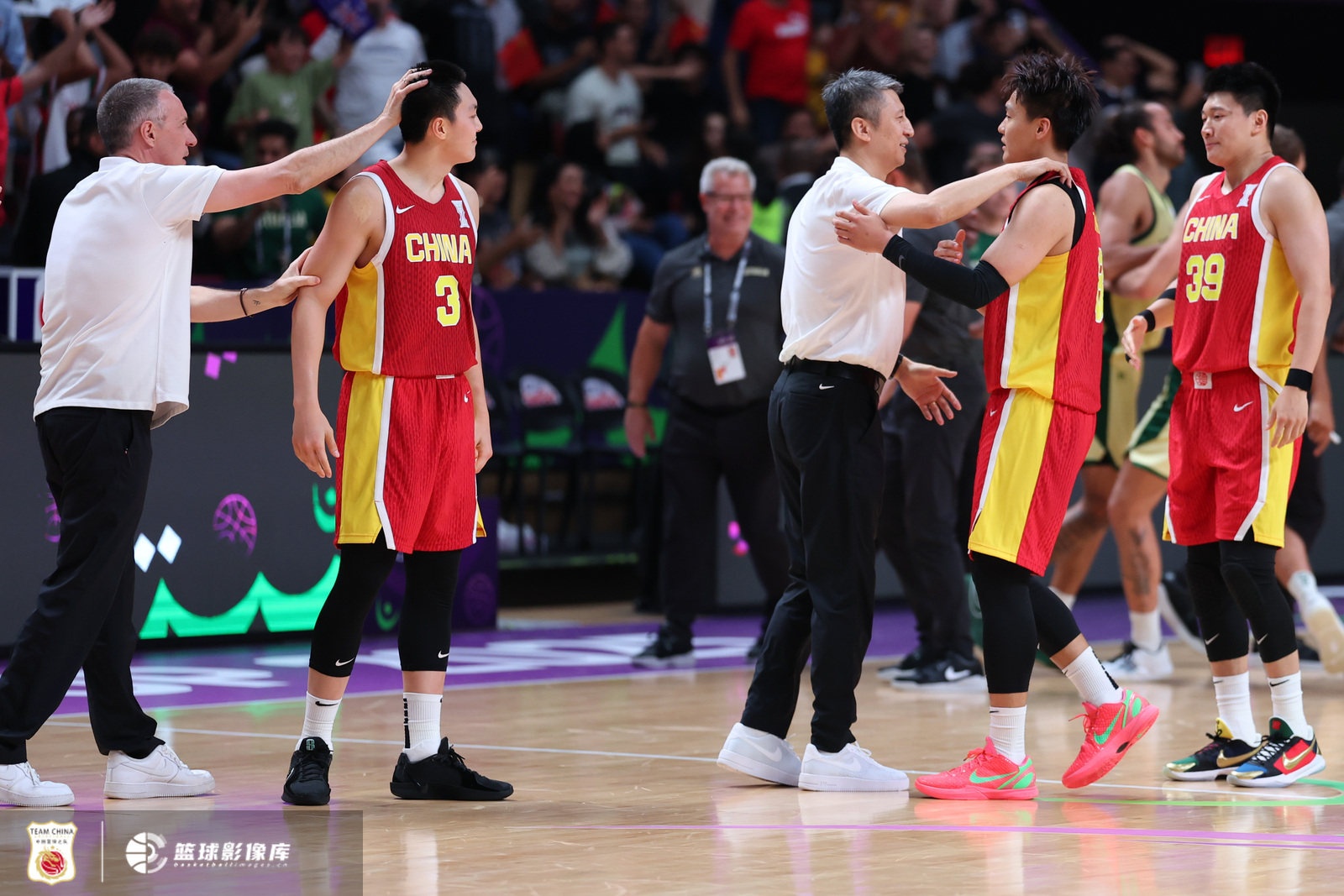 赵睿:对中国男篮充满希望 但只要球队后面打不好 肯定会有质疑声