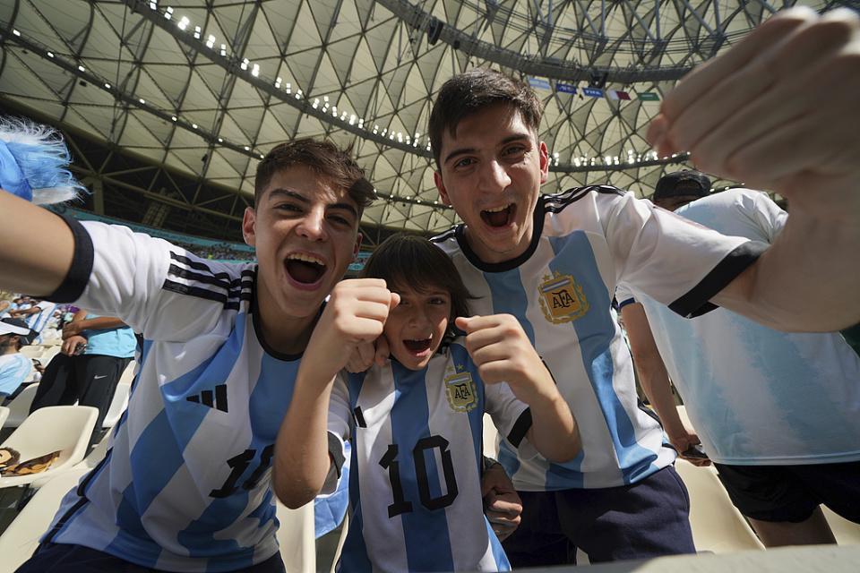 开云体育官网-卡塔尔世界杯阿根廷夺冠是偶然还是必然!再踢一次还能否夺冠?